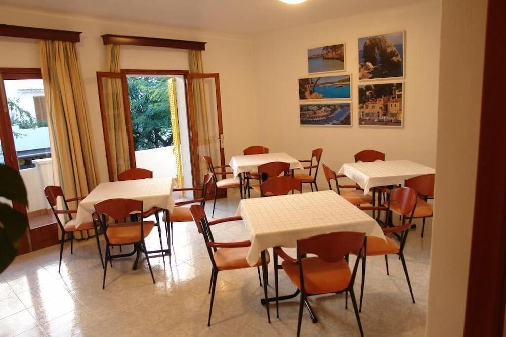 Hostal San Francisco Cala d'Or  Bagian luar foto