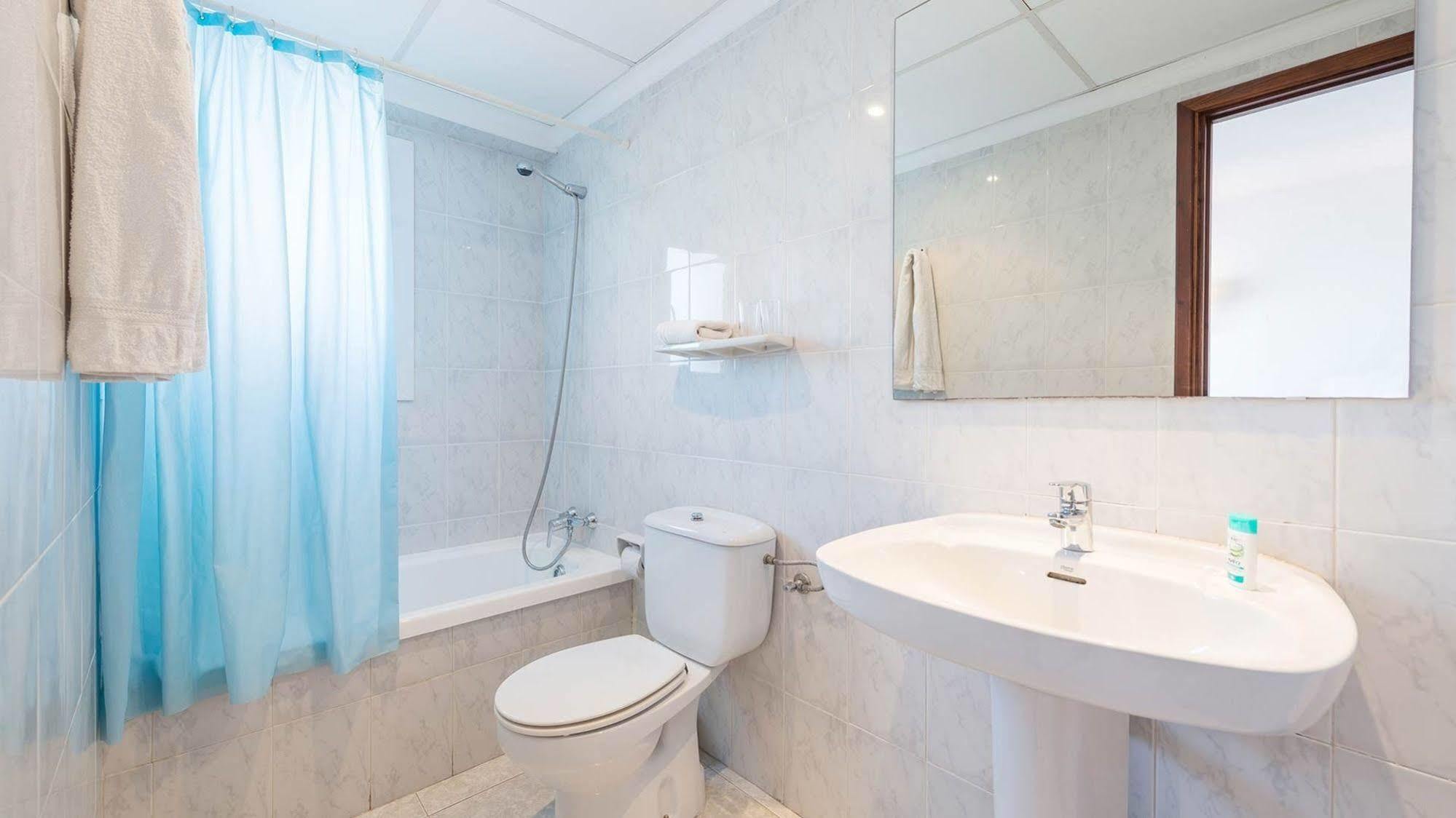 Hostal San Francisco Cala d'Or  Bagian luar foto
