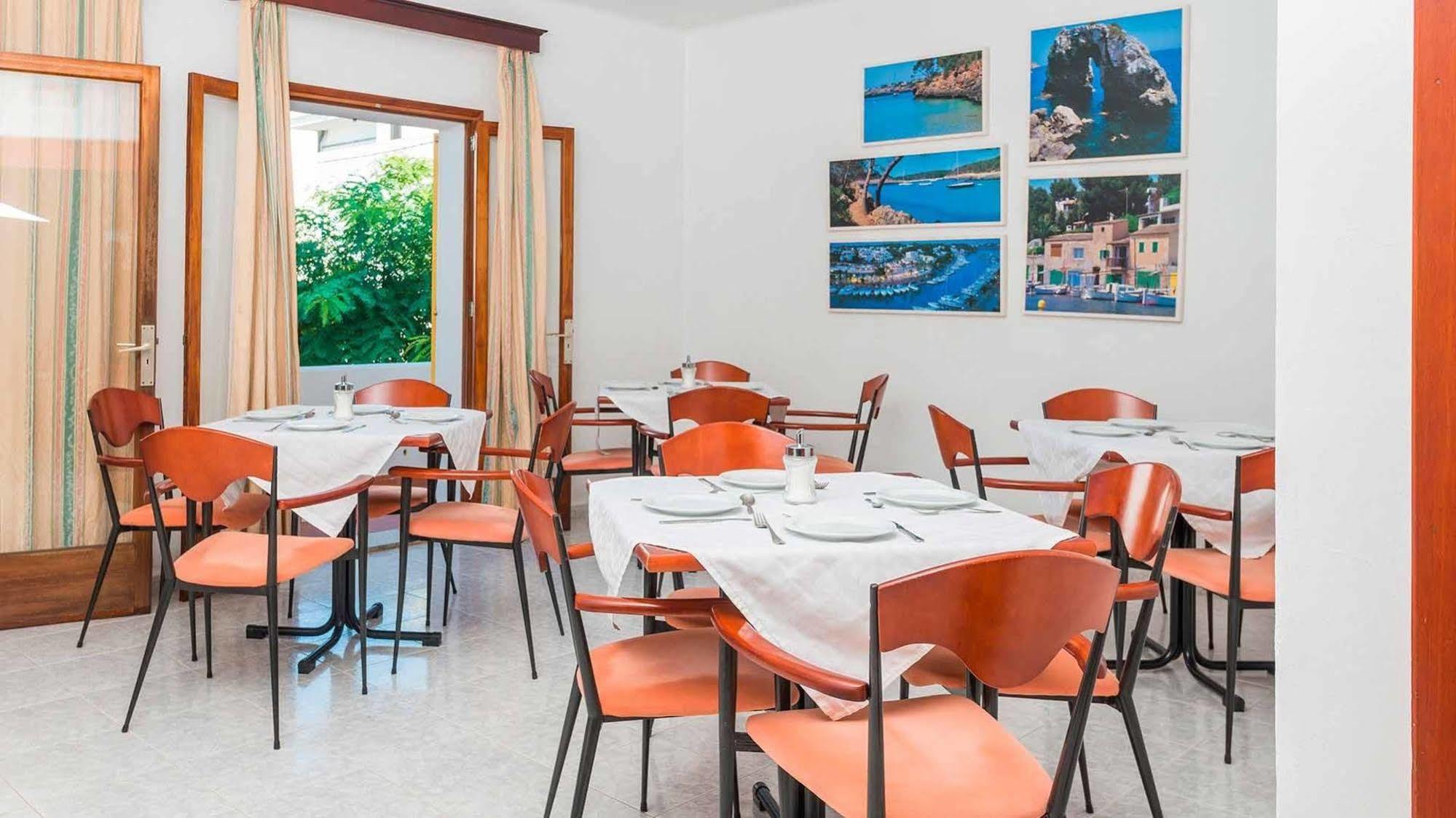 Hostal San Francisco Cala d'Or  Bagian luar foto