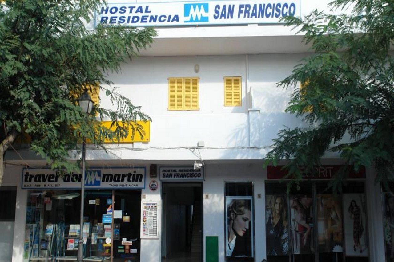 Hostal San Francisco Cala d'Or  Bagian luar foto