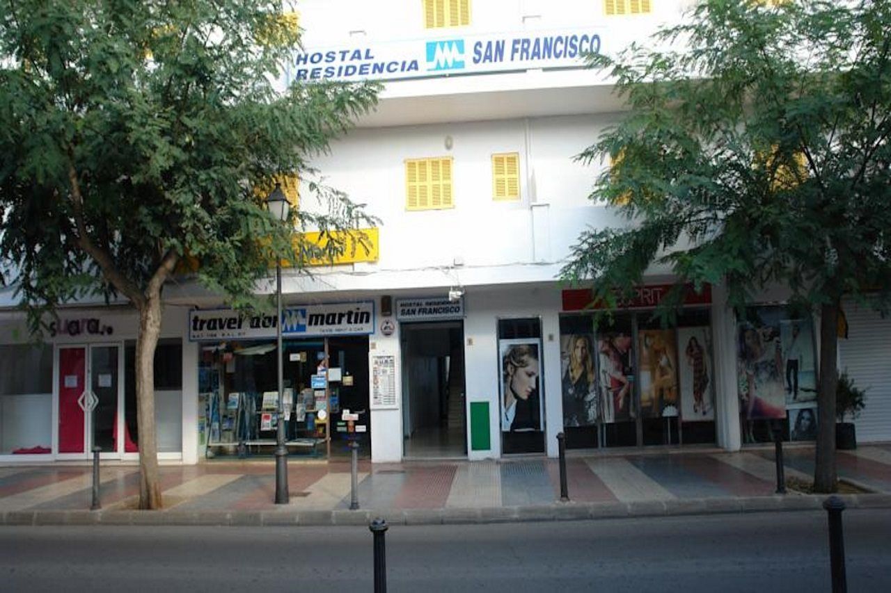 Hostal San Francisco Cala d'Or  Bagian luar foto
